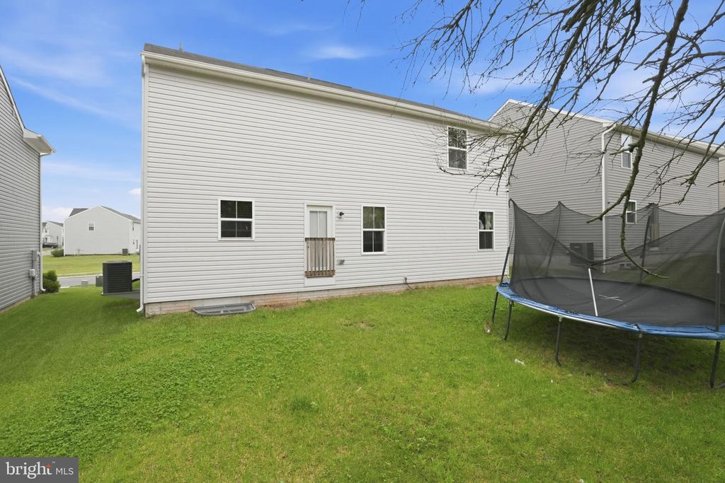 Image 45 of property listing at 213 PICKETT ST, Taneytown, MD 21787
