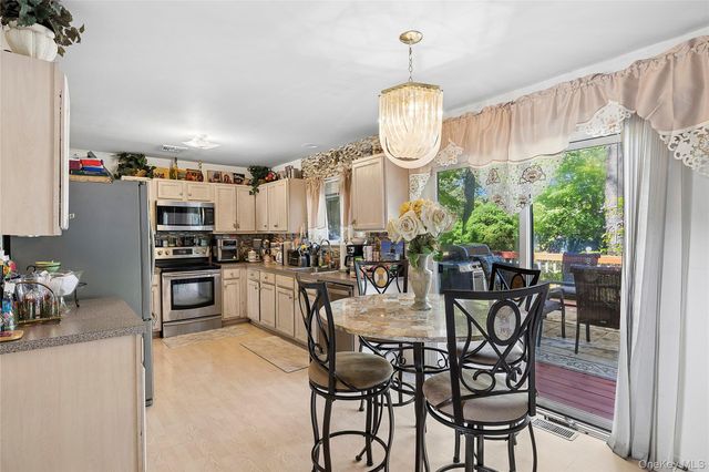 16 Winterberry Drive, Middle Island, NY 11953
