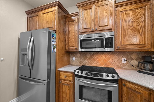 31 Mansfield Drive, Bella Vista, AR 72714