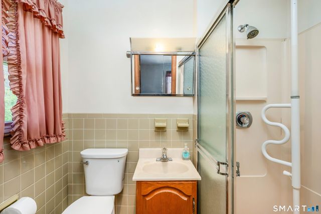 14 Abbey Lane, Shelton, CT 06484