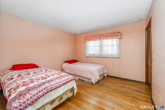 14 Abbey Lane, Shelton, CT 06484