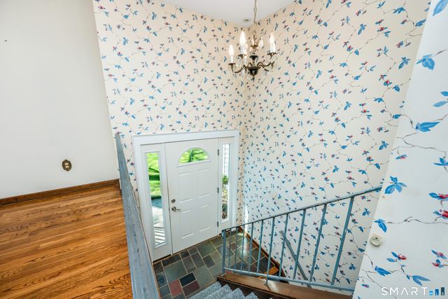 14 Abbey Lane, Shelton, CT 06484