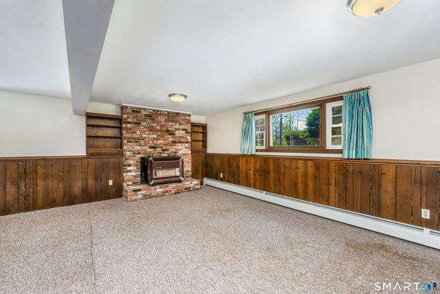 14 Abbey Lane, Shelton, CT 06484