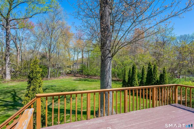 14 Abbey Lane, Shelton, CT 06484