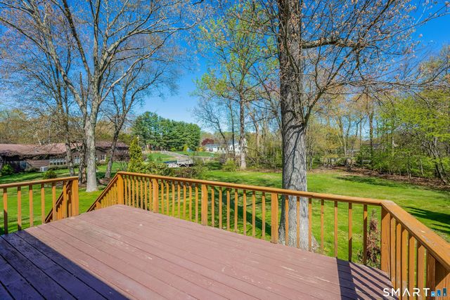 14 Abbey Lane, Shelton, CT 06484