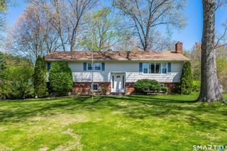 14 Abbey Lane, Shelton, CT 06484