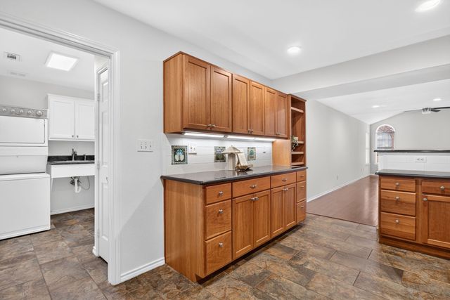 6123 Welden Court, Fort Worth, TX 76132