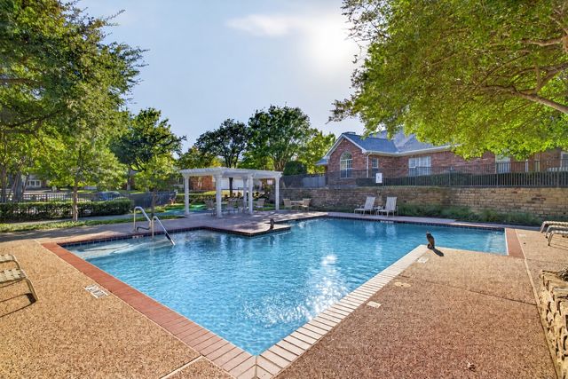 6123 Welden Court, Fort Worth, TX 76132