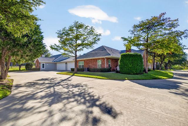 6123 Welden Court, Fort Worth, TX 76132