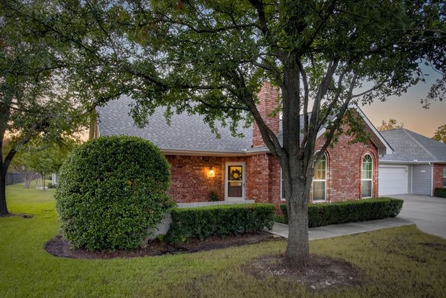 6123 Welden Court, Fort Worth, TX 76132