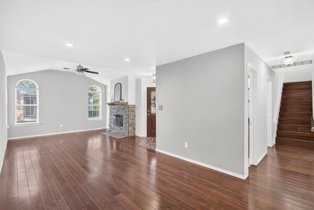 6123 Welden Court, Fort Worth, TX 76132