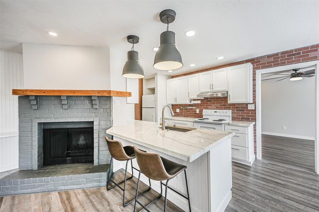 1500 Bay Area Boulevard 294, Houston, TX 77058