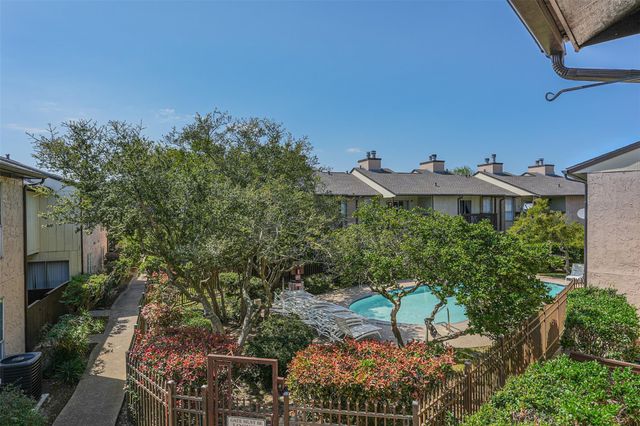 1500 Bay Area Boulevard 294, Houston, TX 77058