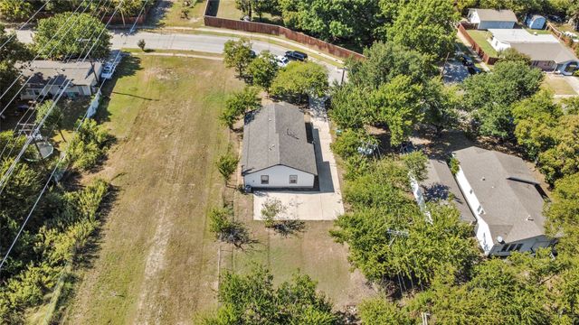 1703 Daniel Drive, Arlington, TX 76010