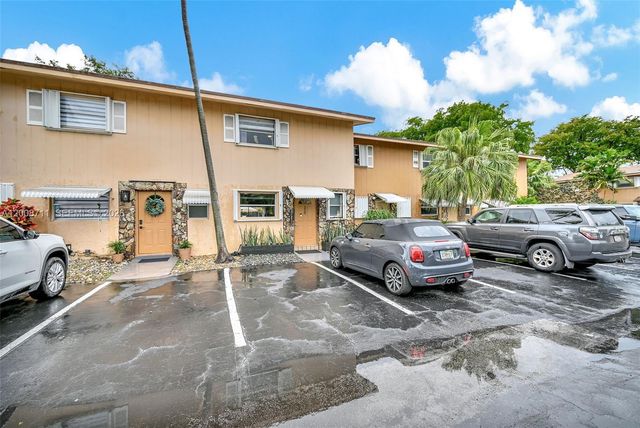 450 SE 7th St 210, Dania Beach, FL 33004