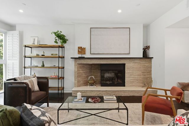 1927 Glendon Avenue 202, Los Angeles, CA 90025