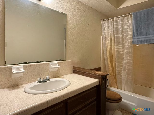 5916 Fm 1090, Port Lavaca, TX 77979