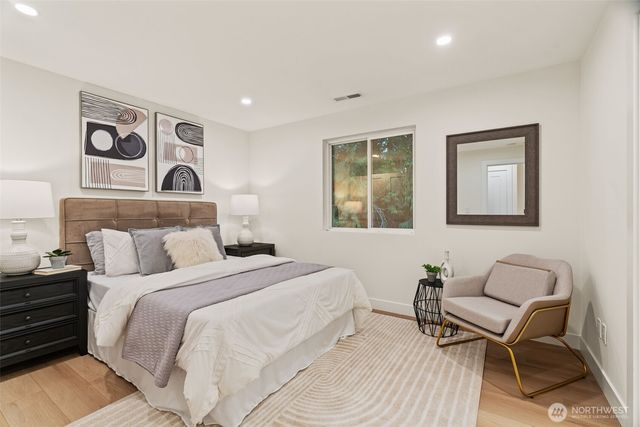 2709 229th Place NE, Sammamish, WA 98074