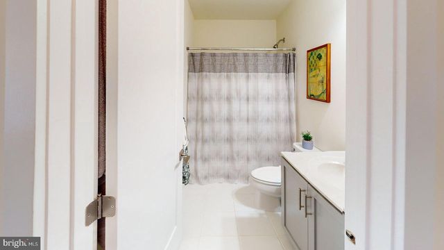 14 MANCHESTER DR, Hatboro, PA 19040