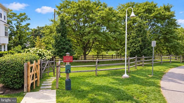 14 MANCHESTER DR, Hatboro, PA 19040