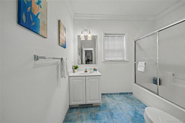 45 Seminole Drive, Warwick, NY 10990