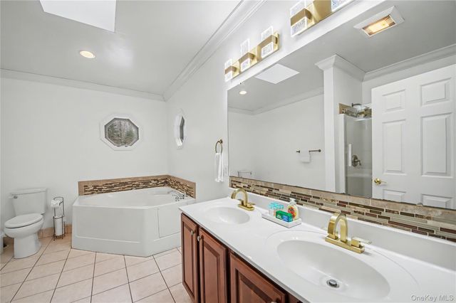 45 Seminole Drive, Warwick, NY 10990