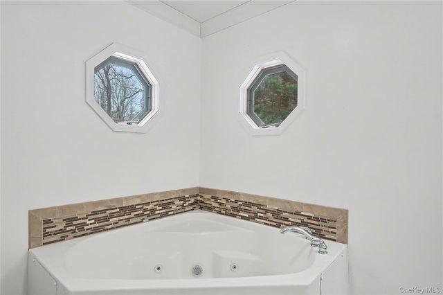 45 Seminole Drive, Warwick, NY 10990