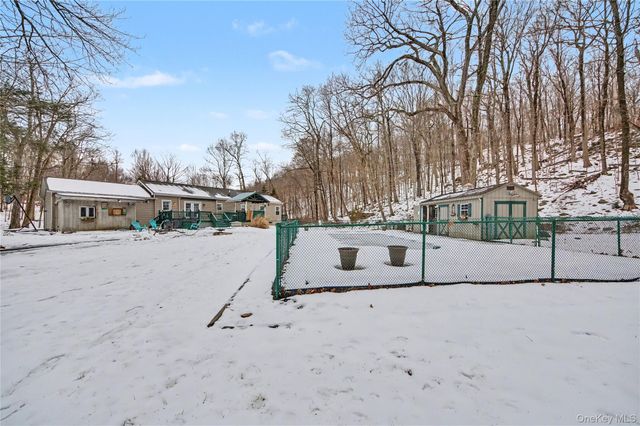 45 Seminole Drive, Warwick, NY 10990