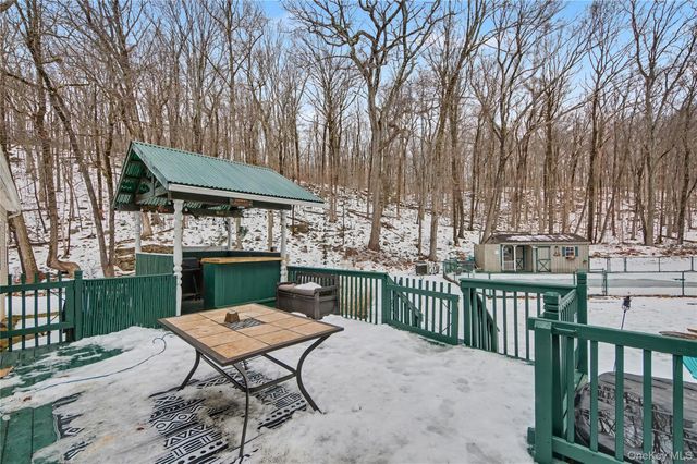 45 Seminole Drive, Warwick, NY 10990