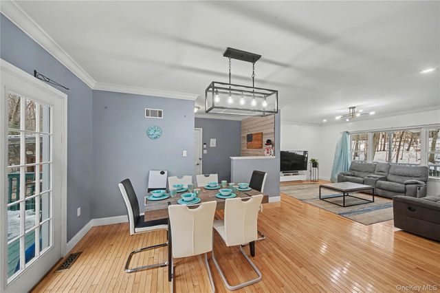 45 Seminole Drive, Warwick, NY 10990