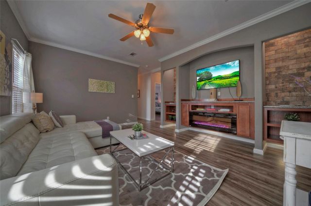 806 Bell Springs RD, Dripping Springs, TX 78620