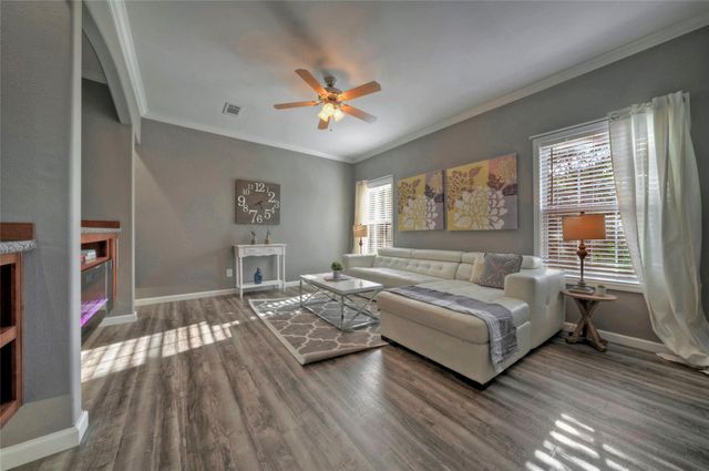 806 Bell Springs RD, Dripping Springs, TX 78620