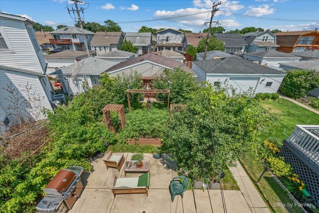 5942 W Thorndale Avenue, Chicago, IL 60646