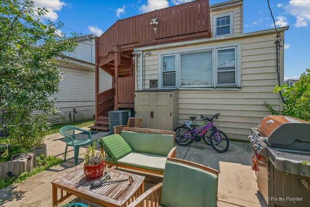 5942 W Thorndale Avenue, Chicago, IL 60646