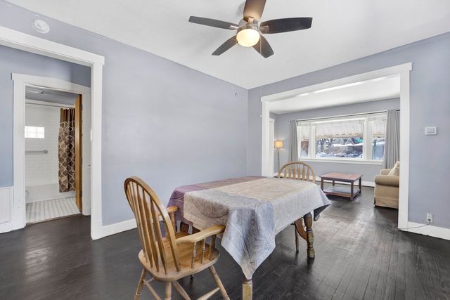 5942 W Thorndale Avenue, Chicago, IL 60646