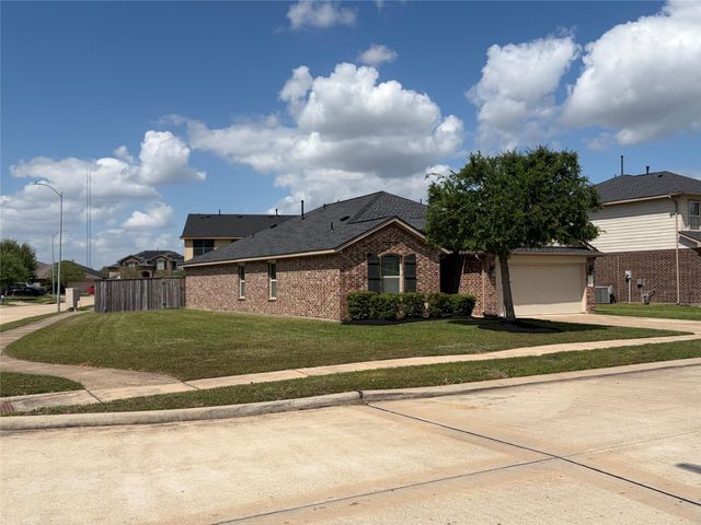 2022 Wellfleet Crossing, Fresno, TX 77545