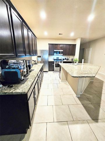 2022 Wellfleet Crossing, Fresno, TX 77545