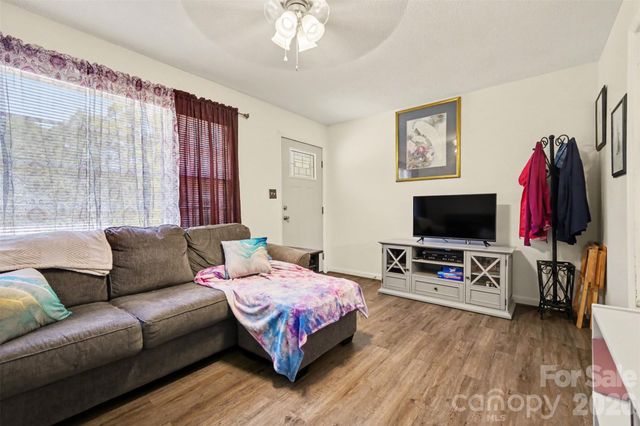 1907 Alpine Lane, Gastonia, NC 28054