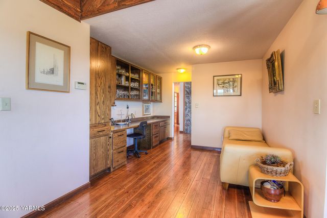 541 Basalt Springs Way, Naches, WA 98937