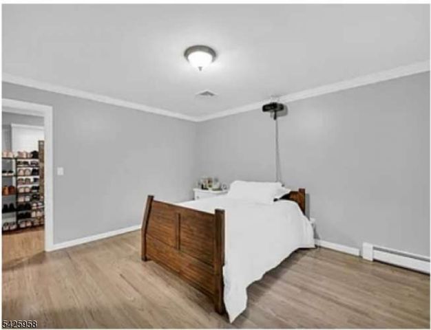 15 Sweetwood Ct, Parsippany-troy Hills Twp., NJ 07054