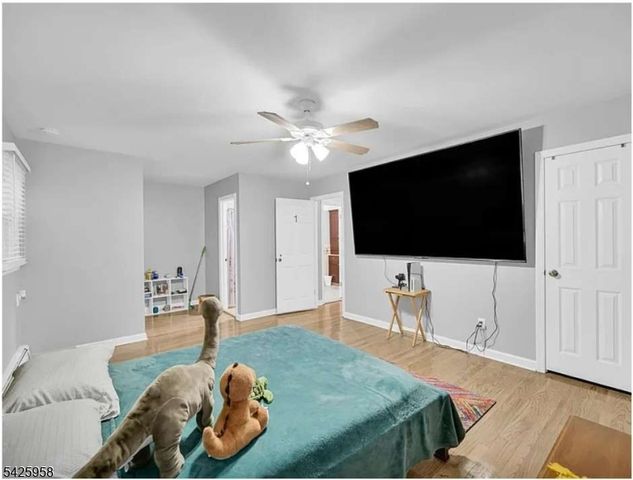 15 Sweetwood Ct, Parsippany-troy Hills Twp., NJ 07054