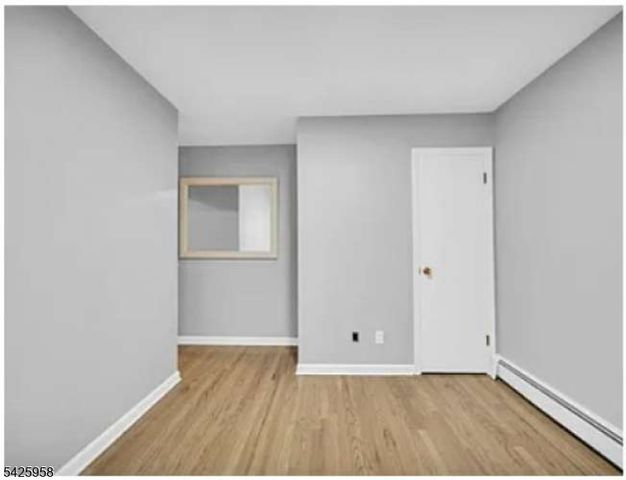 15 Sweetwood Ct, Parsippany-troy Hills Twp., NJ 07054