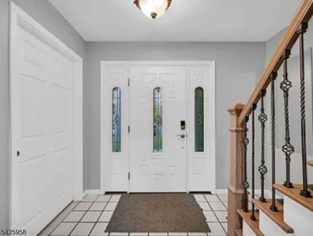 15 Sweetwood Ct, Parsippany-troy Hills Twp., NJ 07054