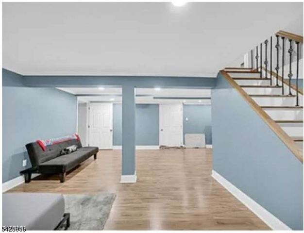 15 Sweetwood Ct, Parsippany-troy Hills Twp., NJ 07054