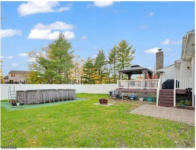 15 Sweetwood Ct, Parsippany-troy Hills Twp., NJ 07054