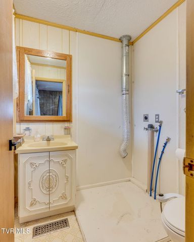 309 Hill Avenue, Surgoinsville, TN 37873