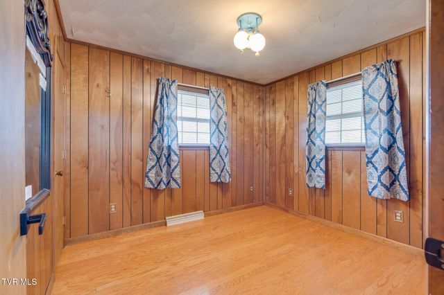 309 Hill Avenue, Surgoinsville, TN 37873