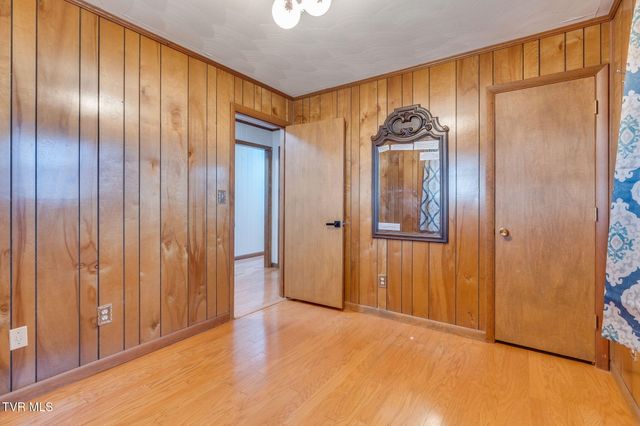 309 Hill Avenue, Surgoinsville, TN 37873