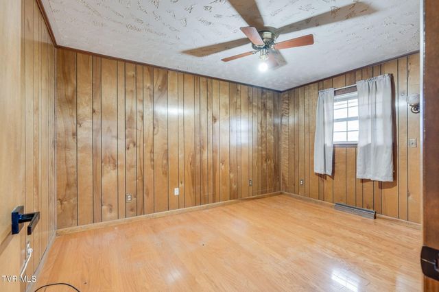 309 Hill Avenue, Surgoinsville, TN 37873