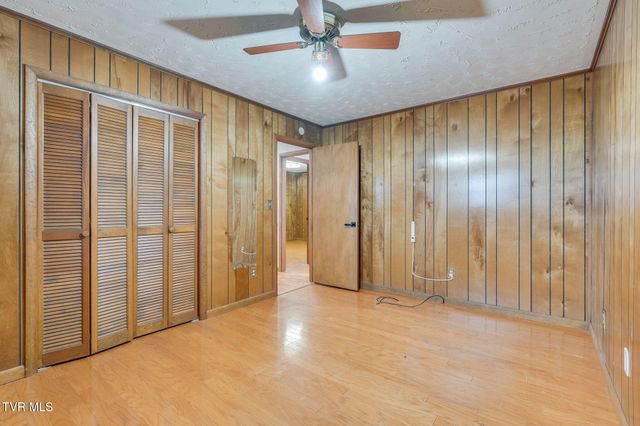 309 Hill Avenue, Surgoinsville, TN 37873